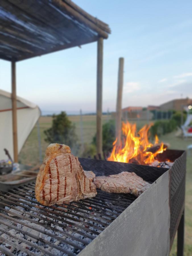 Osteria E Locanda Del Viaggiatore Russi Екстериор снимка